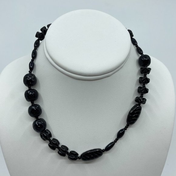 Vintage Miriam Haskell Beaded Choker Necklace Black Asymmetrical Dimple Beads - Picture 9 of 9